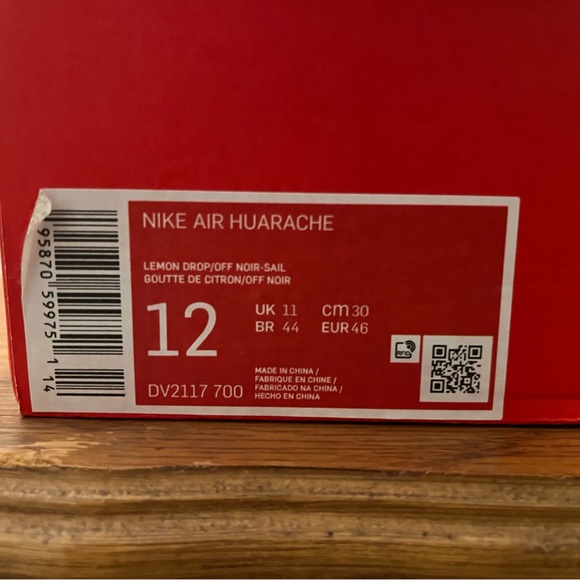 Nike Air Hurache - Picture 6 of 6
